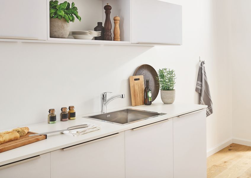 Змішувач для кухні з висувним виливом Grohe Eurosmart (30305000) 30305000 фото