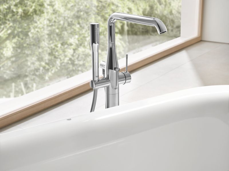Підлоговий змішувач для ванни Grohe Essence New (23491001) 23491001 фото