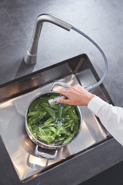 Змішувач для кухні з висувним виливом Grohe Zedra SmartControl (31593DC2) 31593DC2 фото