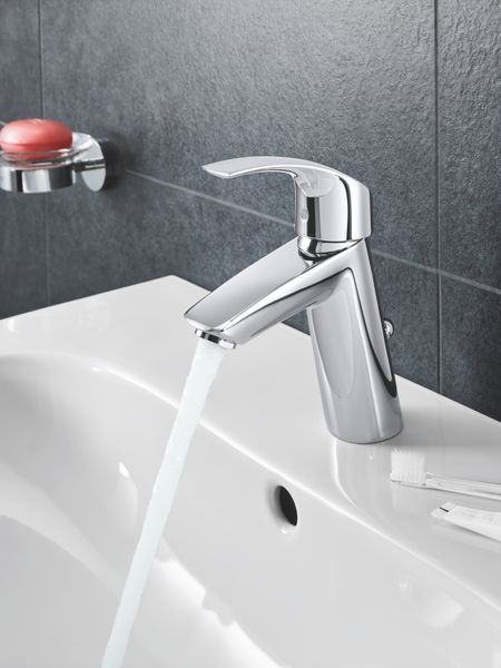 Змішувач для раковини M-розміру Grohe Eurosmart (23322001) 23322001 фото